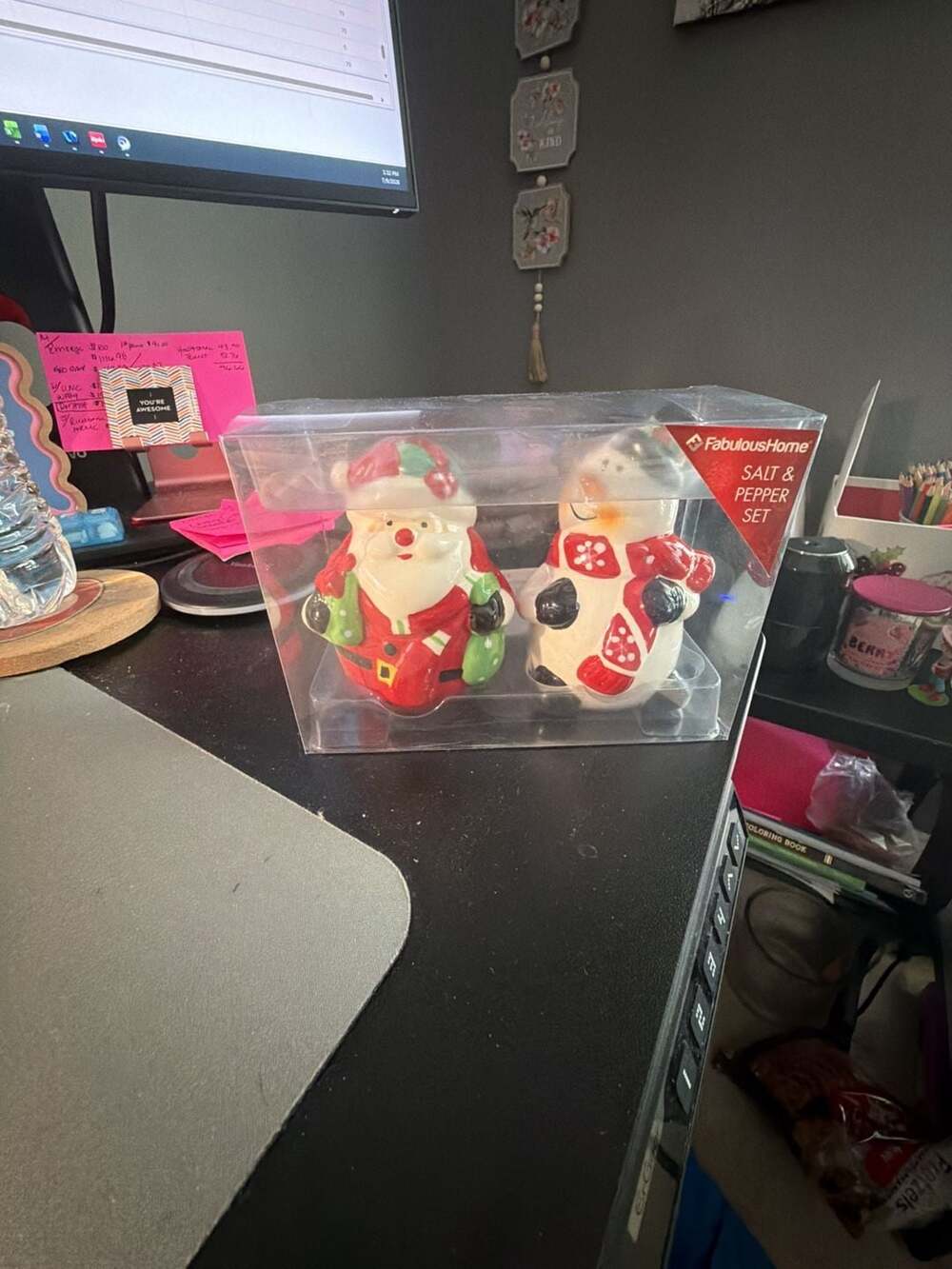 FabulousHome Ceramic Santa and Snowman Salt & Pepper Shaker Set